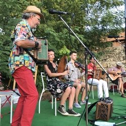 Les Trouvailles & Fête des Trous